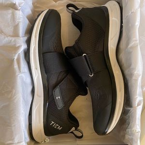 Tiem Cycling Shoes - size 7